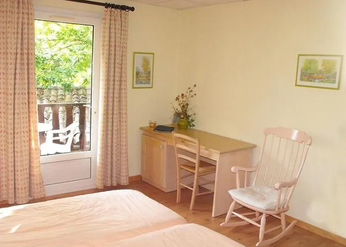 ホテル Le Sentier Des Arches 3*